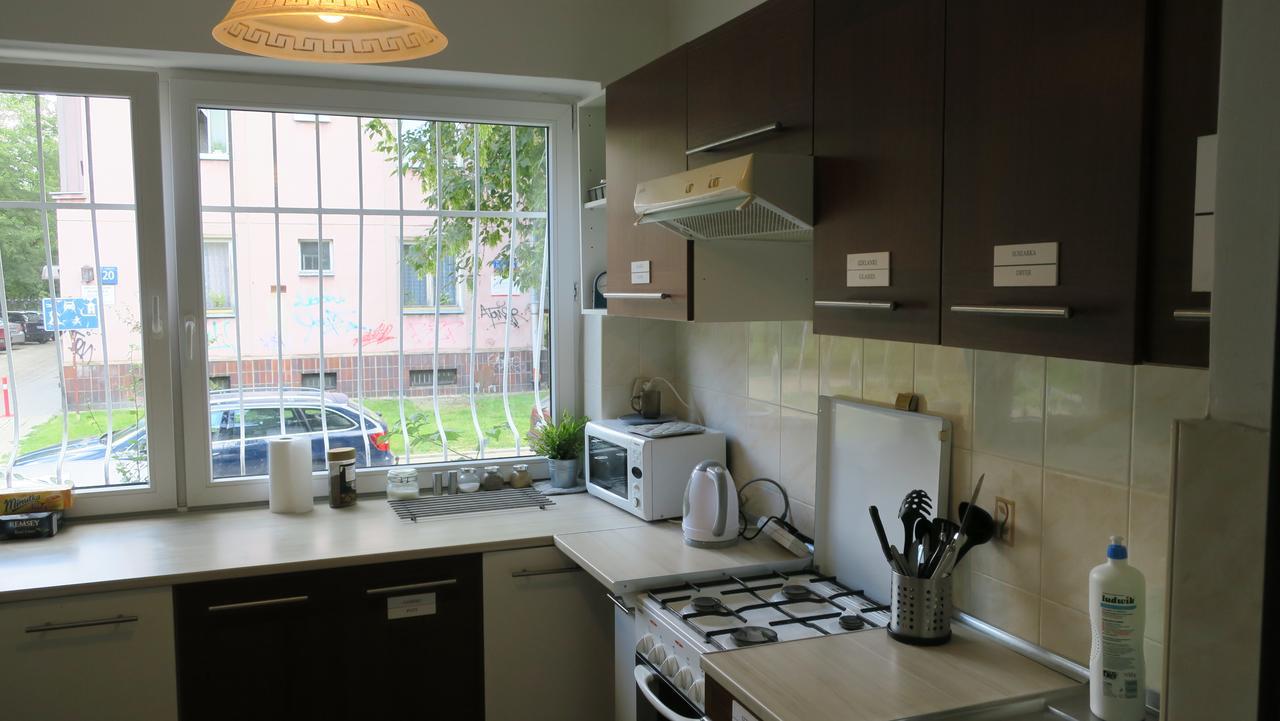 Wierzbno Hostel Warschau Buitenkant foto