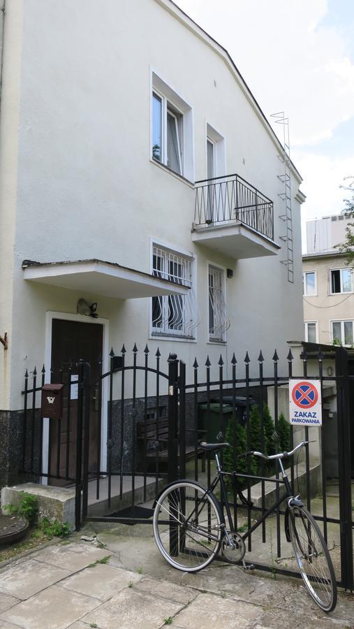 Wierzbno Hostel Warschau Buitenkant foto